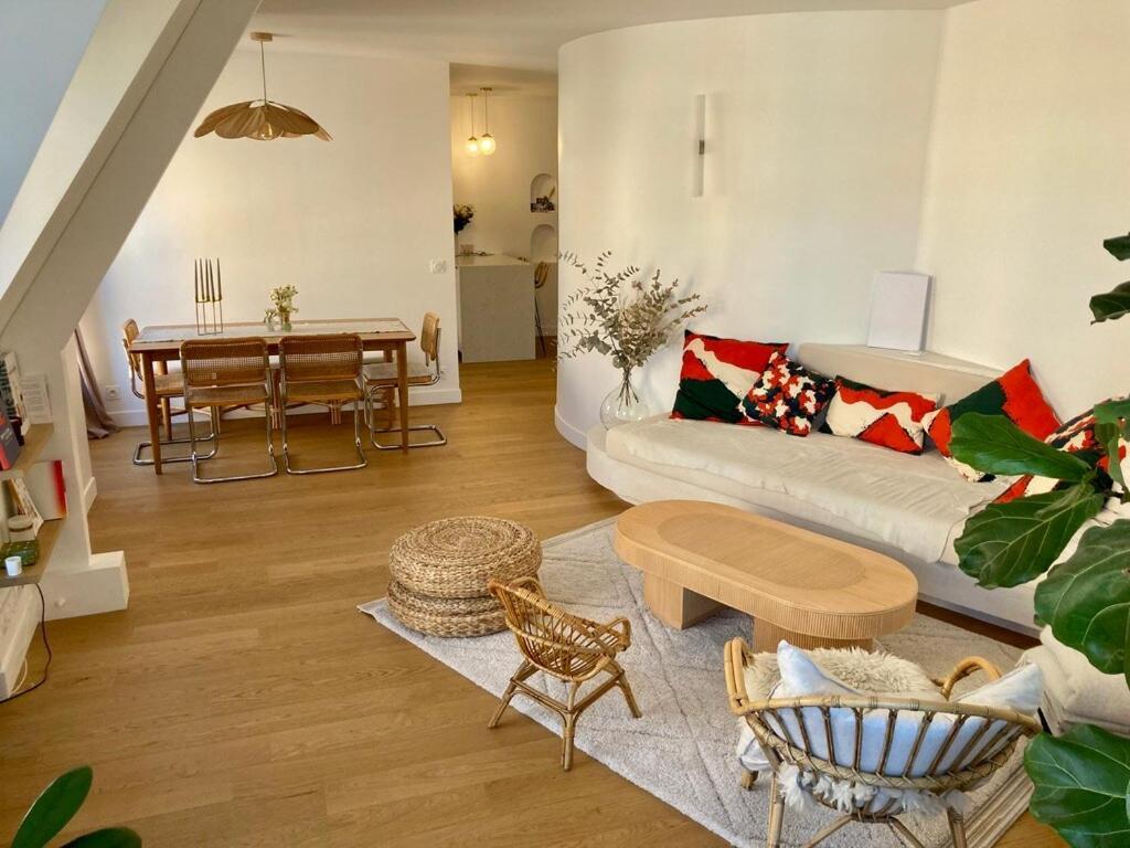 Beautiful Kids Friendly With Montmartre View Apartment